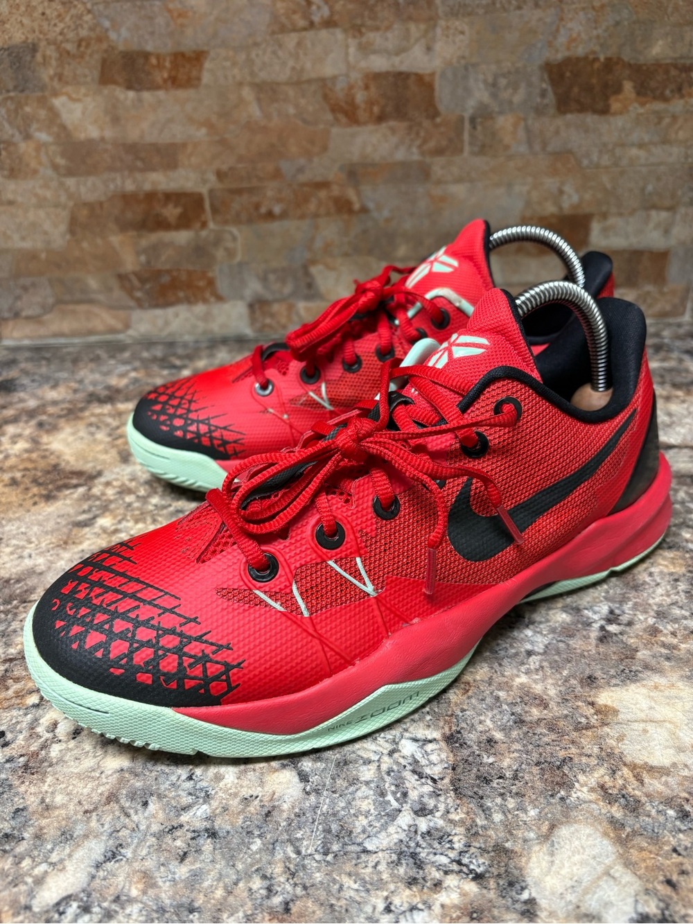Nike Air Zoom Kobe Venomenon 4 University Red 635578-603 Size 9